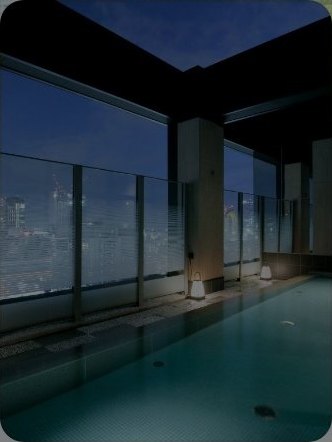 칸데오 호텔 오사카 난바 — 야경이 보이는 루프탑 노천탕