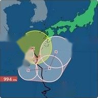 台風24号の進路予想図（日本列島南西部と沖縄周辺に予報円が重なる気象図） あす(土) 午前9時 8日(火) 午前9時 994 hPa 強風域 994 hPa 7日(月) 午前9時 994 hPa